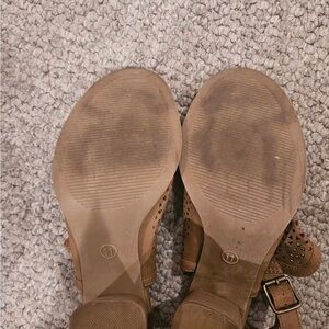 Universal Thread Brown Women's Chunky Heel Sandals